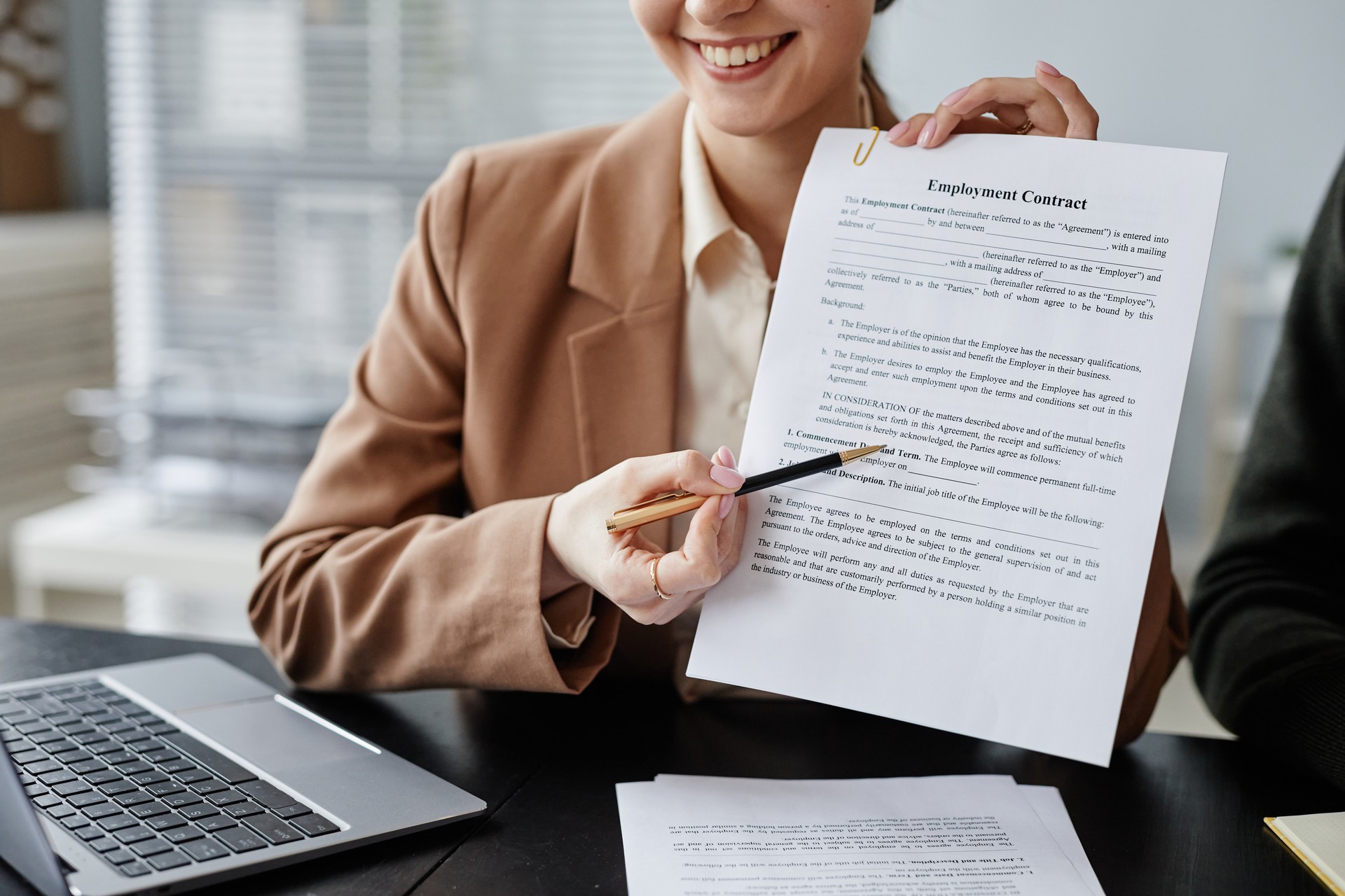 Employment Contract in Job interview